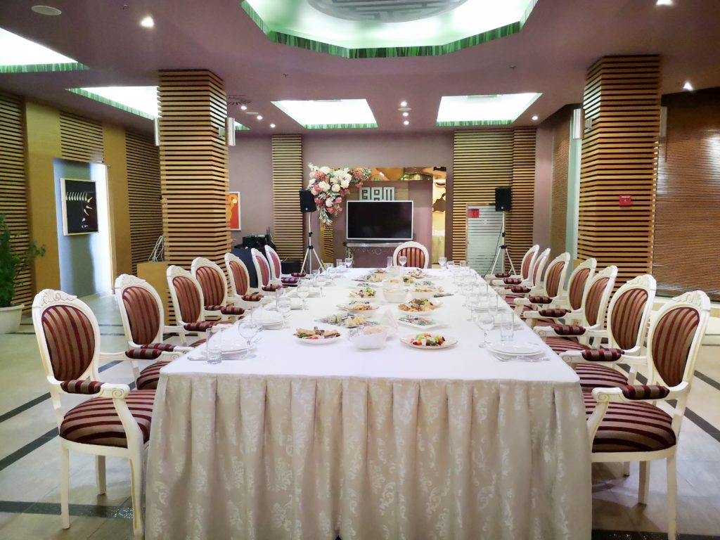 Caspian Riviera Grand Palace RestaurantsРестораны - Caspian Riviera Grand  Palace